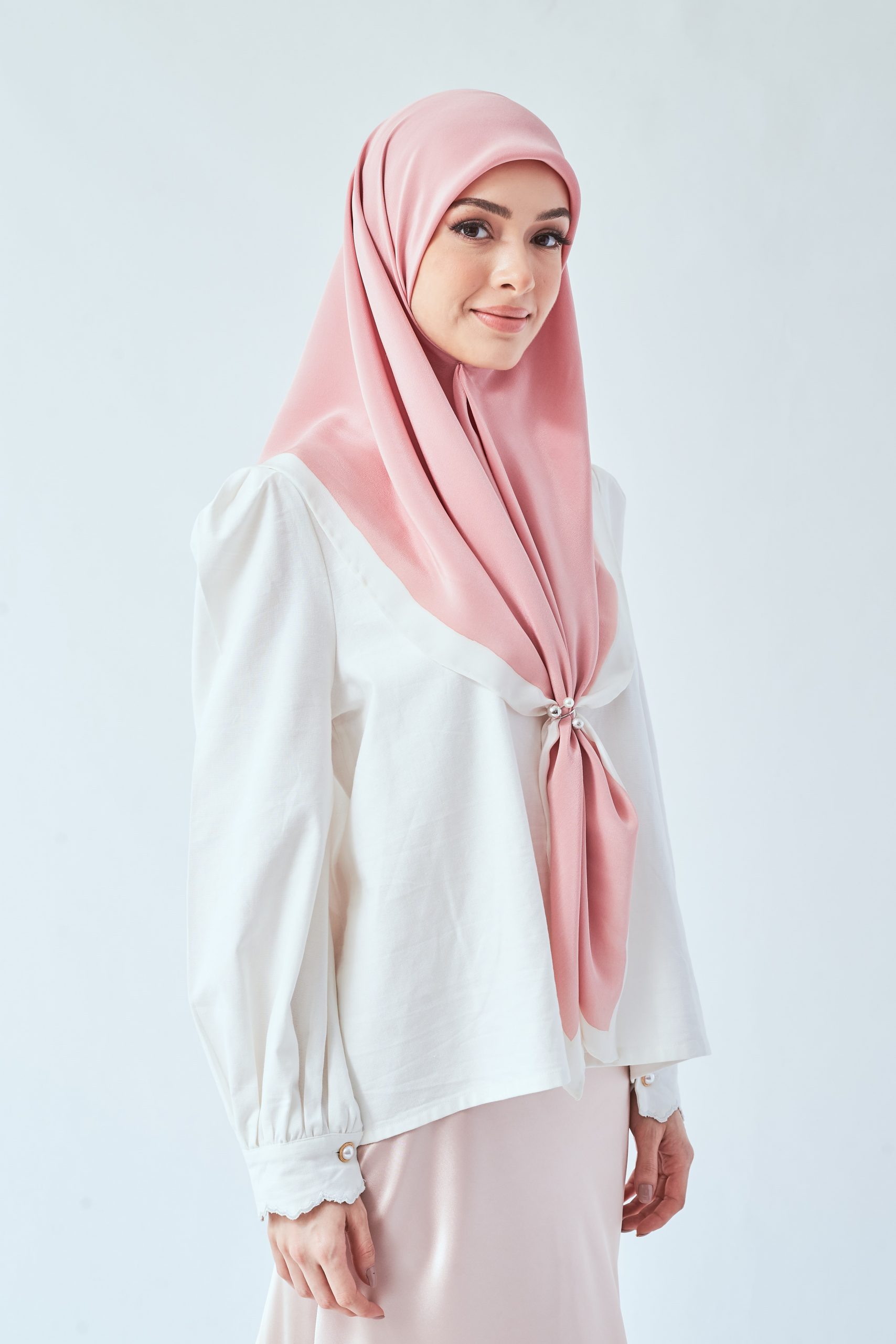 Tulip in Peach Pink - Image 2