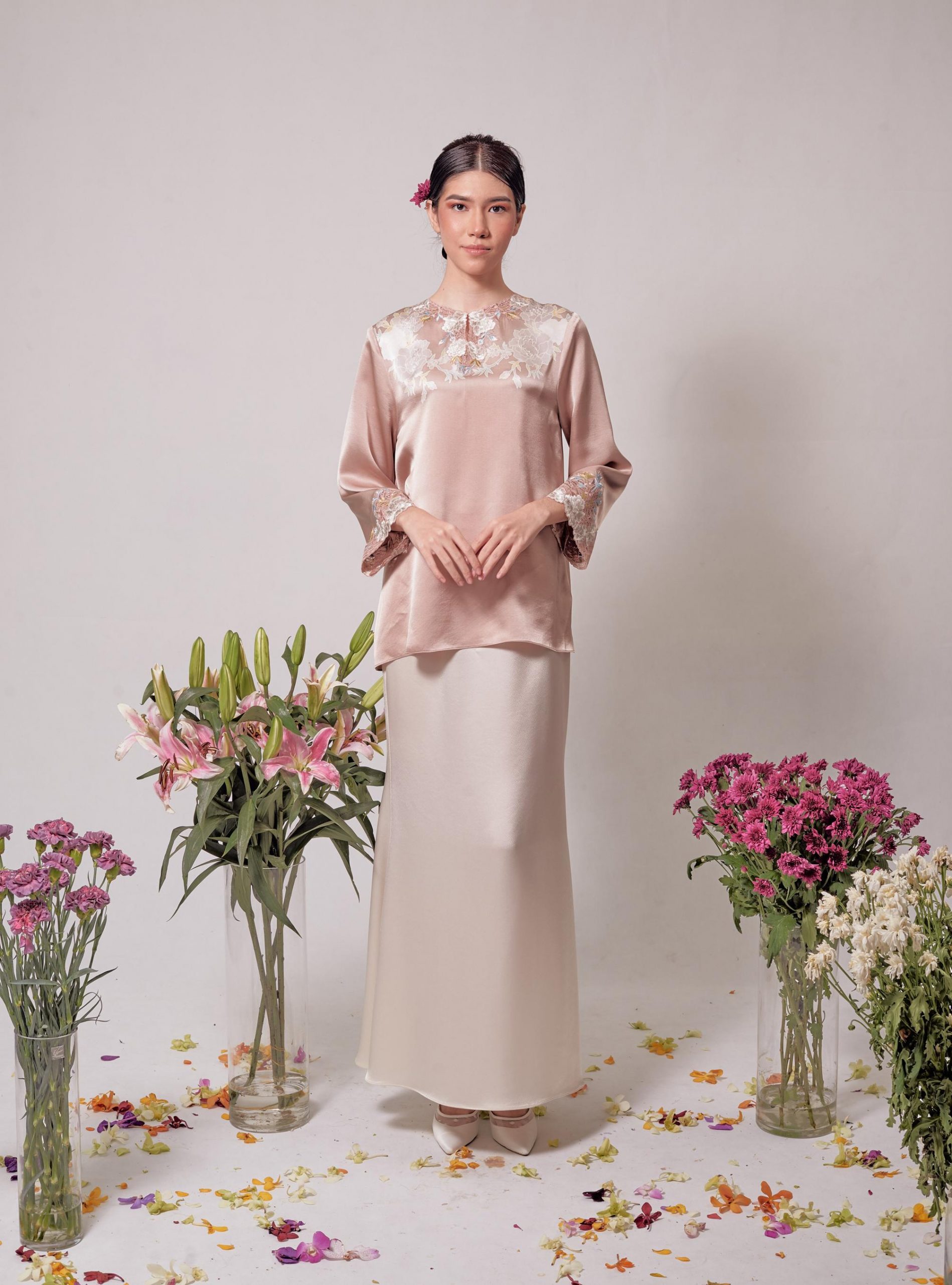 BATIK CARNATION BROWN