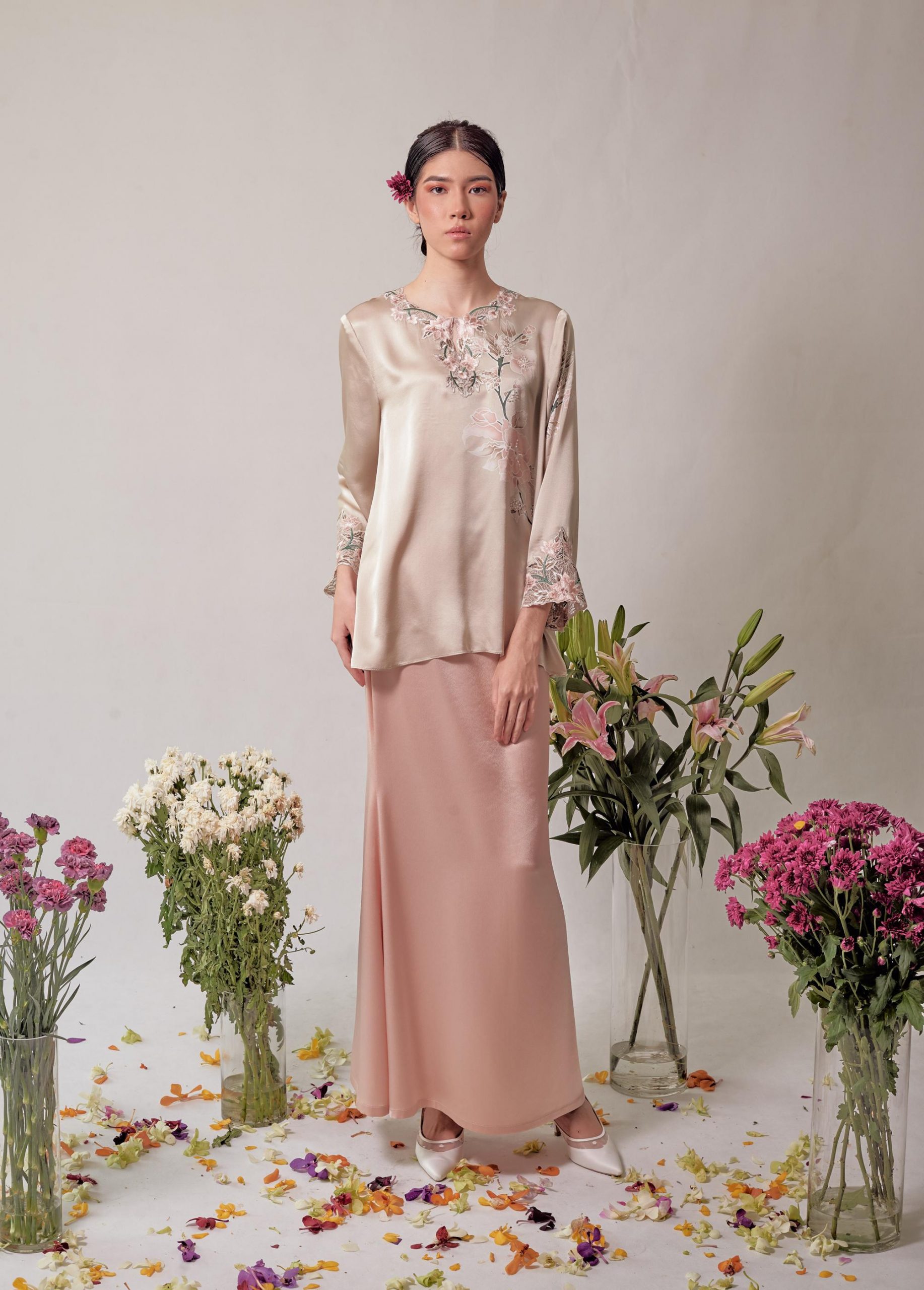 BATIK MAGNOLIA GOLD