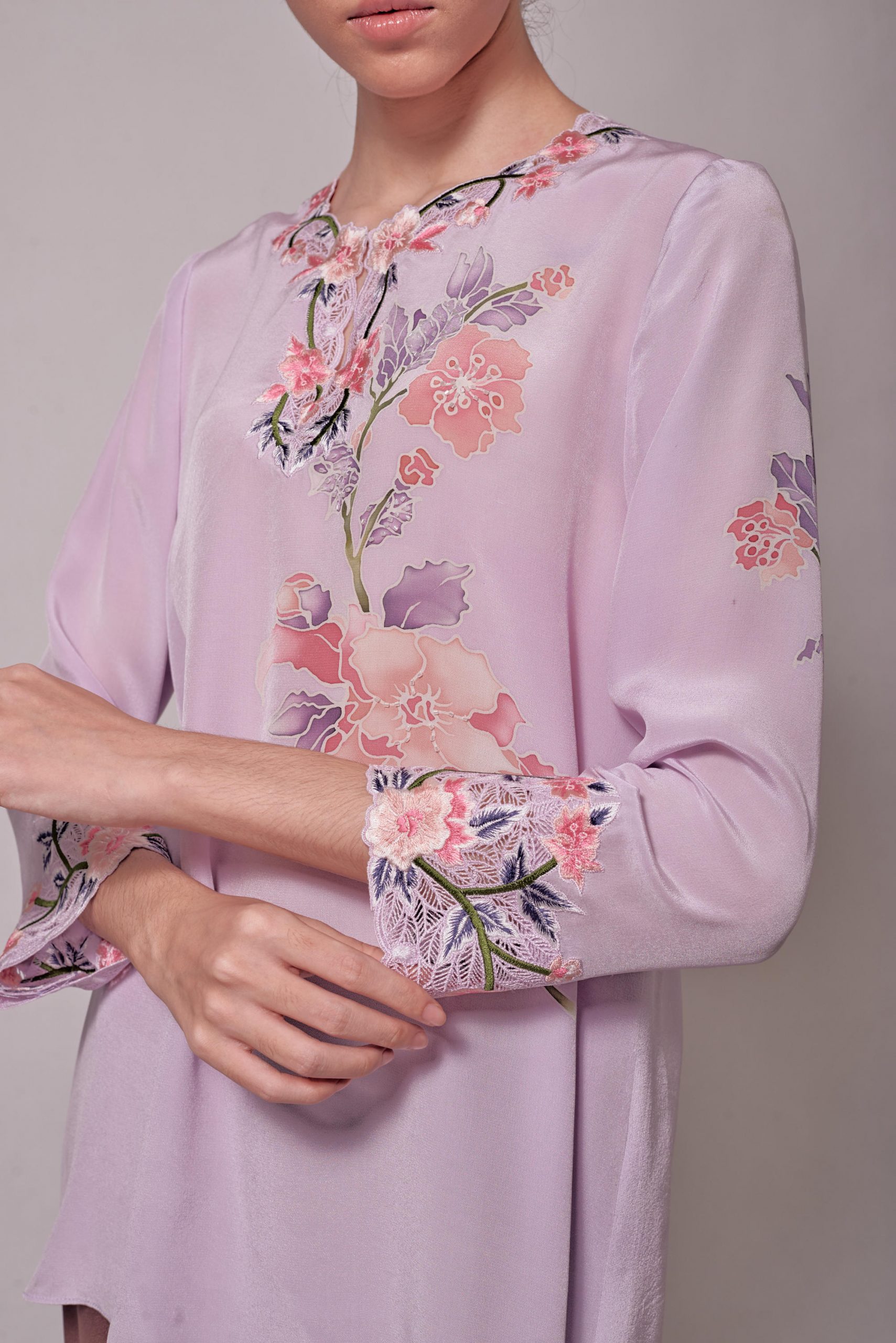 BATIK MAGNOLIA PURPLE - Image 4