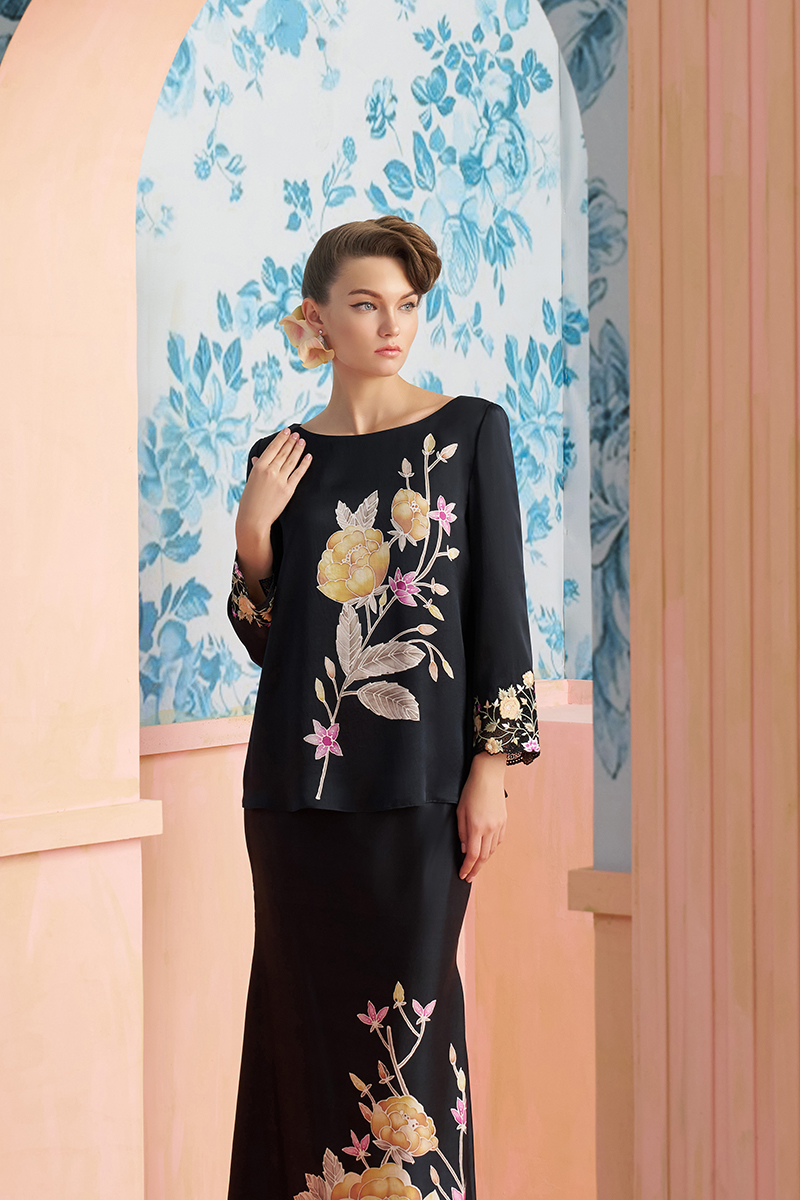 PEONY IN BLACK - Image 3